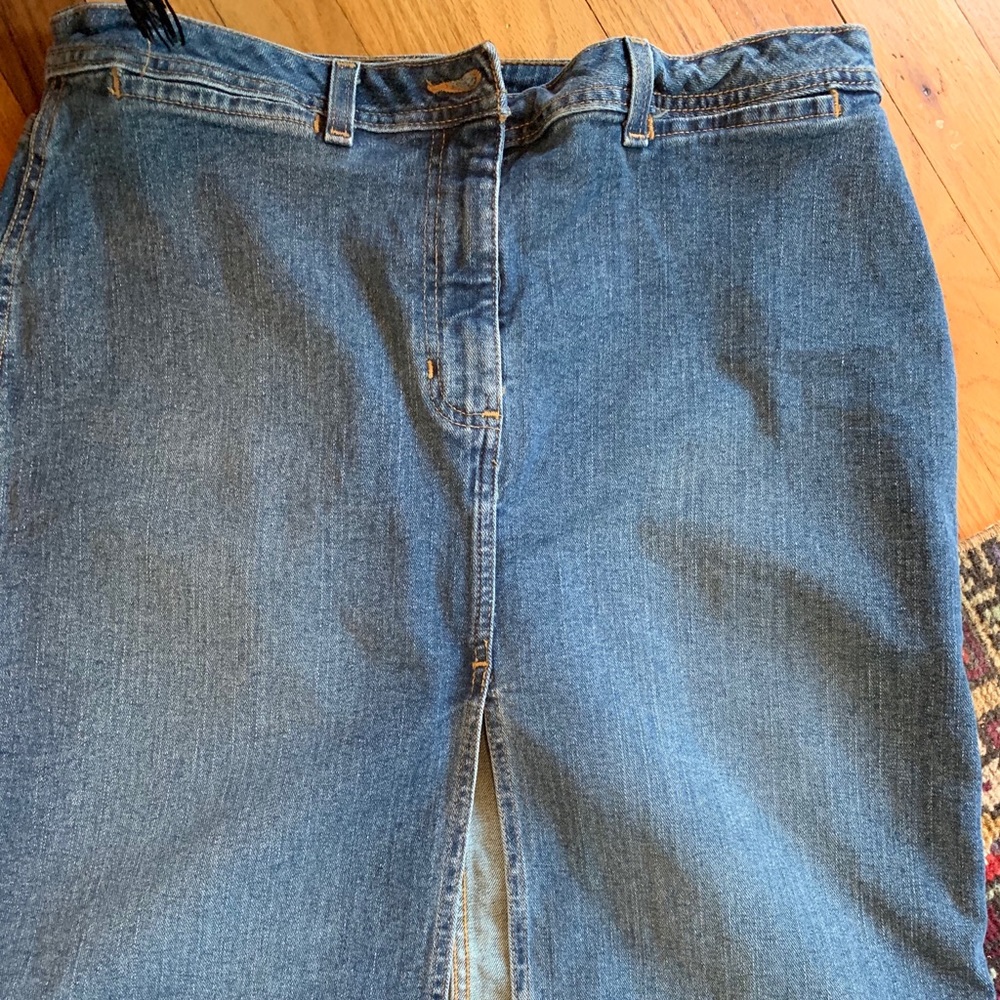 Denim skirt
